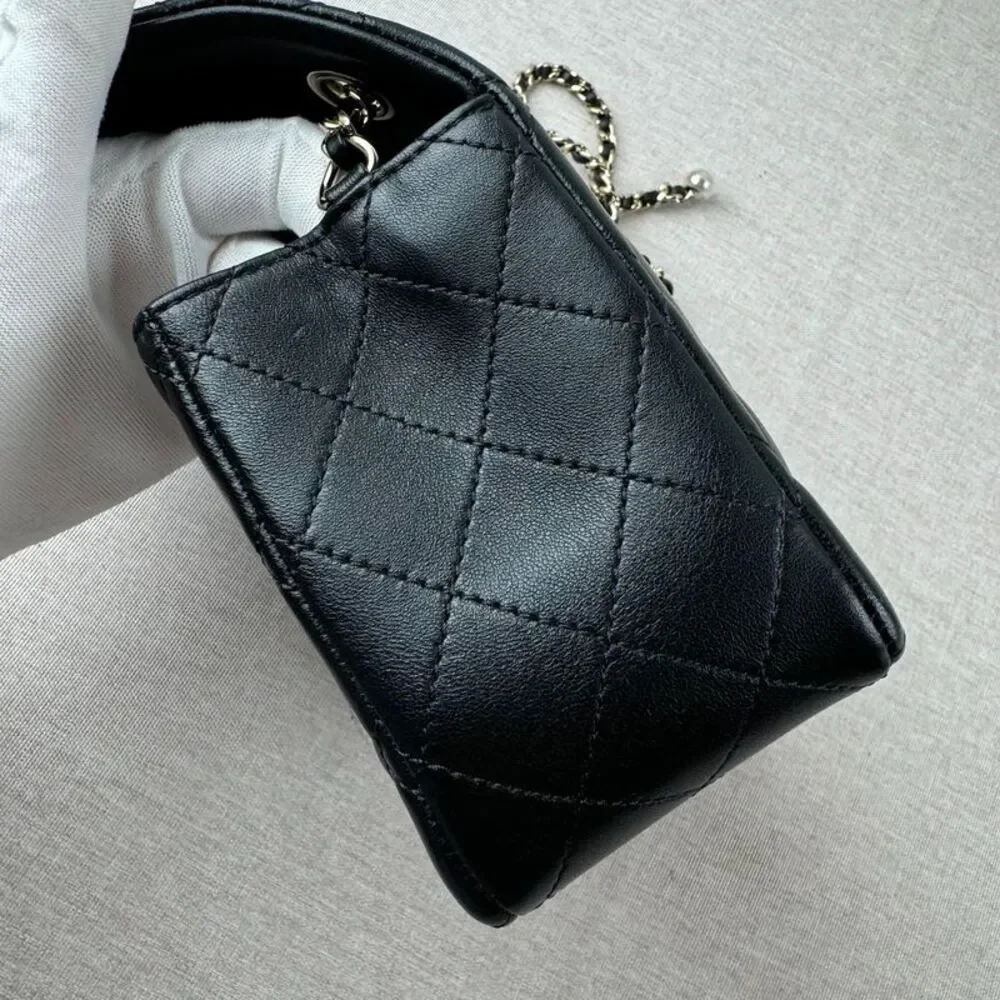 Chanel Women Pre-Loved Bag Brand New Condition